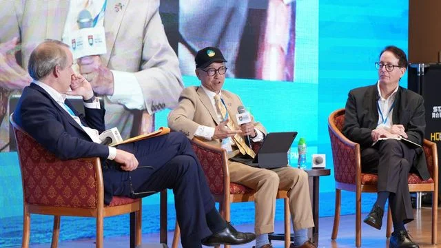 曼徹斯特大學校長指大學培養公民 奪回AI發展主導權 陳繁昌：小心AI寒冬 智能定義標準須更高