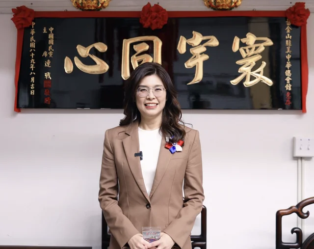 鄭麗文捅穿了台軍的糊窗紙，撩開了台軍的遮羞布，一語道破，可謂膽識過人。（鄭麗文 Facebook）