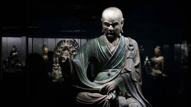 貴知見，不貴行履