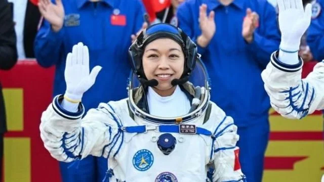 她掀起了教師形象的蓋頭