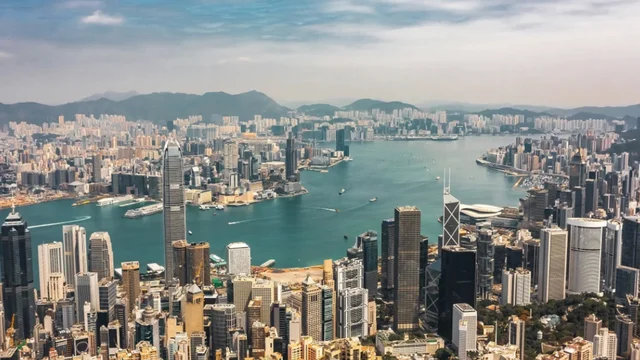 港拓金融三個圈  配合國策利長遠