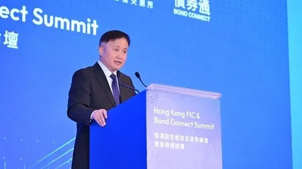 潘功勝表示,在香港發行的國債和高品質債券大幅增加,很多主權政府和企業在香港發行點心債,有力帶動香港債券市場發展。(香港交易所網)