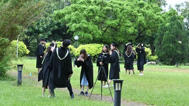 畢業生求職難？畢業等於失業？