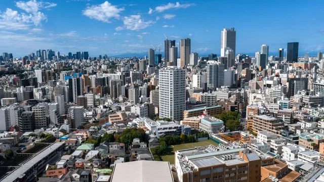 沒法轉彎的日本