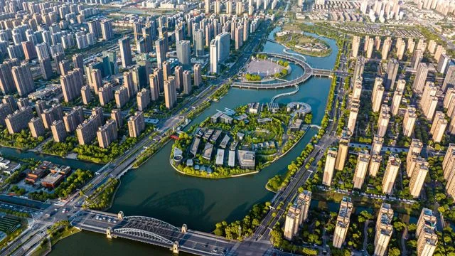 余永定：投資於人  如何在十五五規劃落實