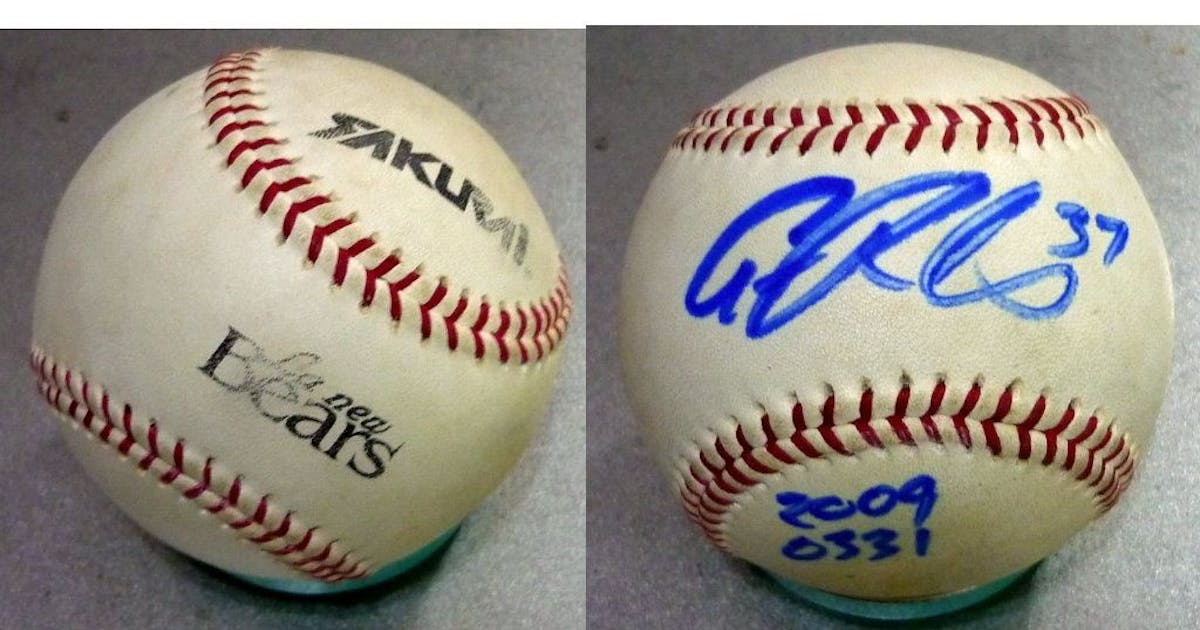 La New熊 職棒20年投手「雙亞王」雷克斯 Aaron Rakers中職初登板首勝紀念 - 開箱/收藏 | 運動視界 Sports Vision