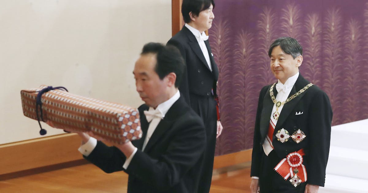 德仁即位日本天皇，還繼承了沒人親眼看過的「三大神器」 - TNL The News Lens 關鍵評論網
