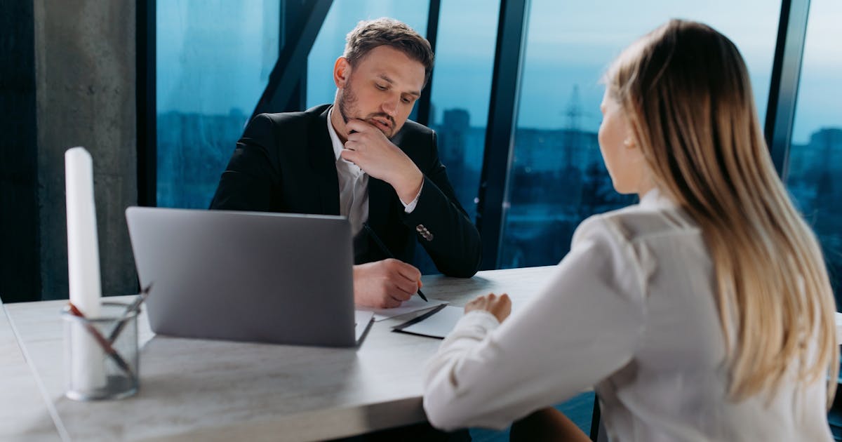 ChatGPT 興起衝擊評量方式,口試重返美國校園防學生用 AI 作弊