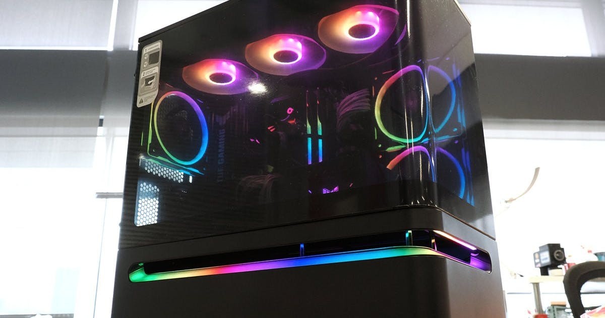 兼具美觀、通風且能納大顯卡的ASUS Prime AP202 ARGB弧形玻璃海景房機殼 #M-ATX (242115) - Cool3c