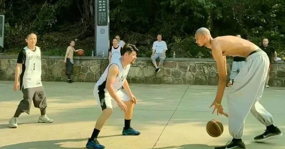 史上首位取得少林武術段位的NBA球員Wembanyama成熟心態源自少林修行