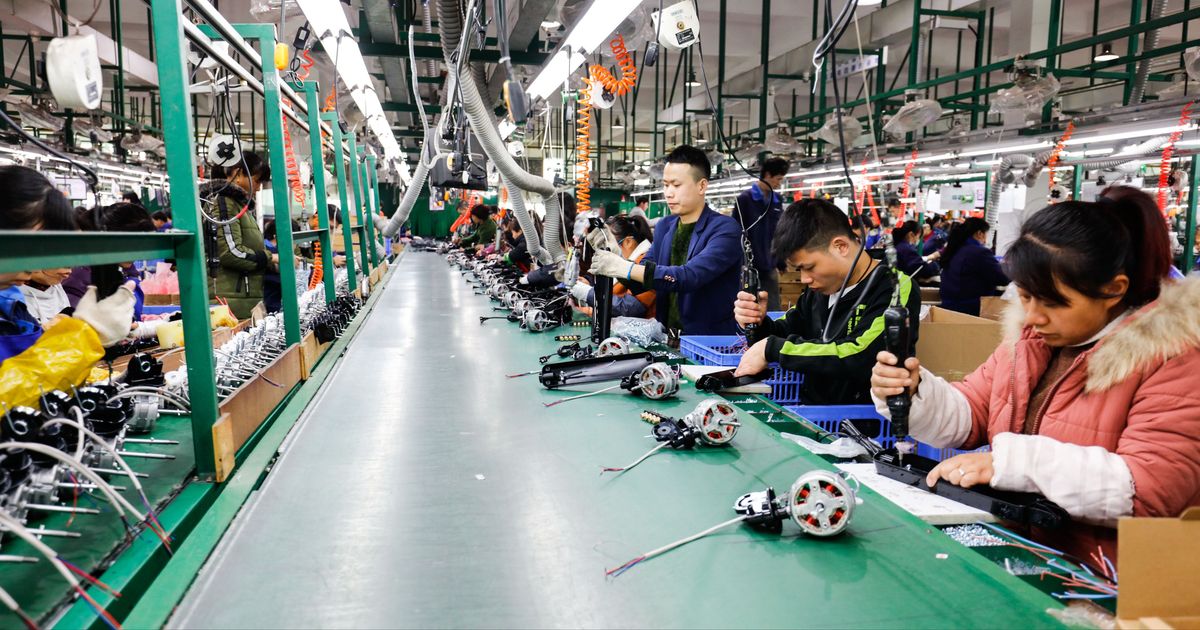 中東戰火升溫、關稅陰影未散，台灣減班休息人數再攀升