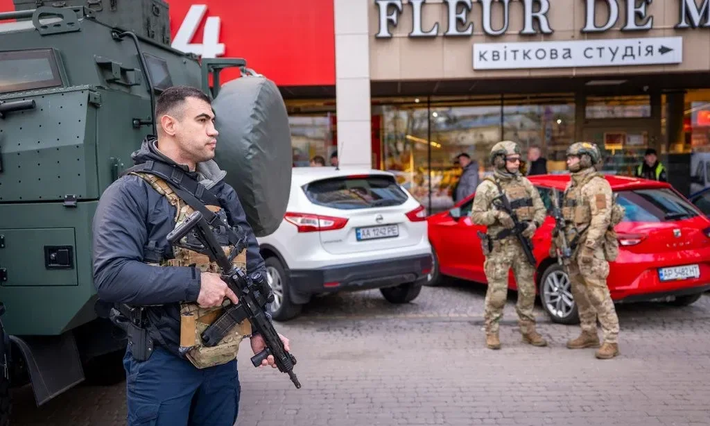 基輔街頭驚現大規模槍擊：俄羅斯裔槍手無差別掃射，釀6死14傷