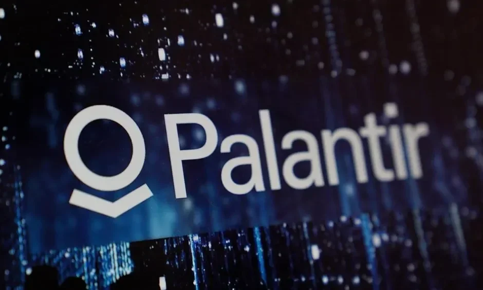 帕蘭泰爾AI系統Maven助攻美軍，伊朗戰爭首日產逾千打擊方案，Claude「首度運用在重大戰爭」