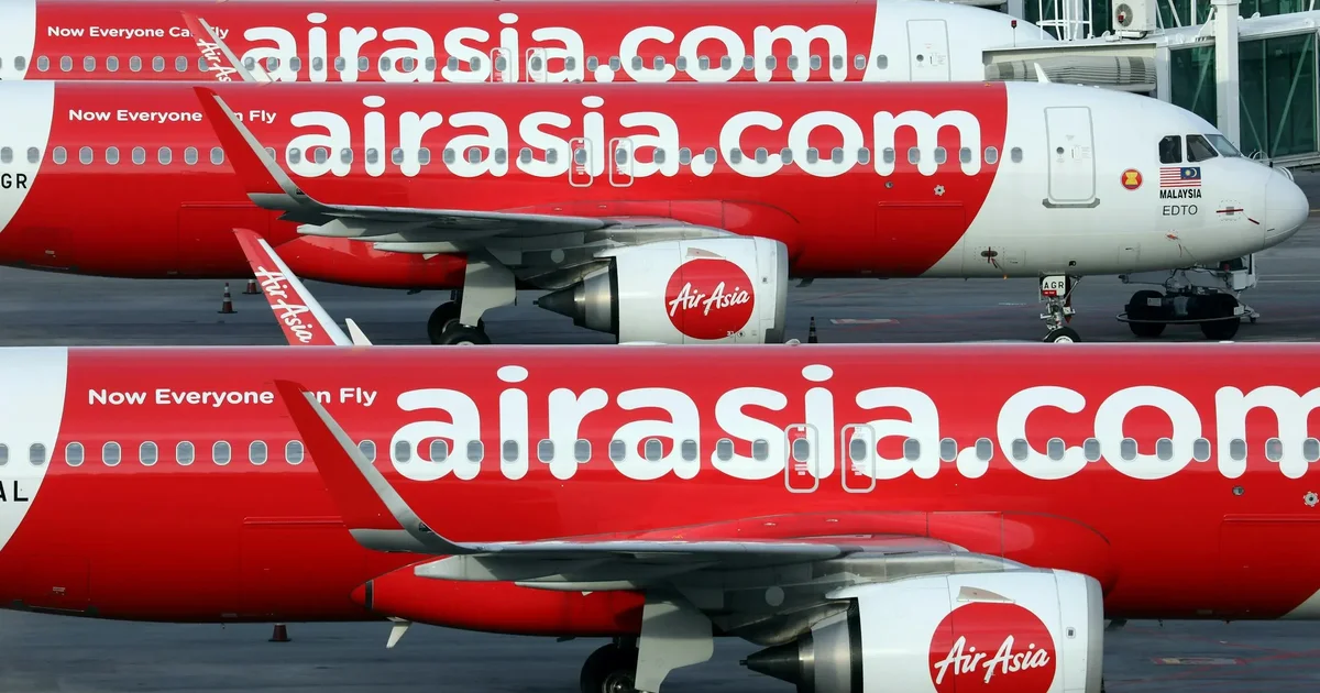 亞航乘客飆罵「國際航班為何不說中文？」，機上衝突引發網路熱議