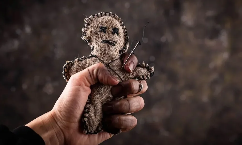 基督山恩仇記、哈姆雷特與天龍八部：為何復仇讓人上癮，卻很難讓人解脫？