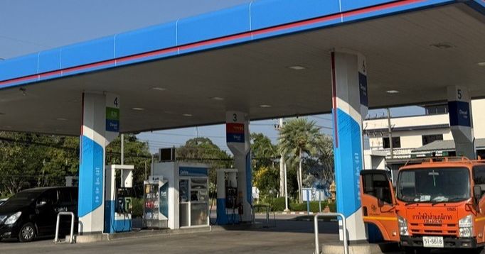 泰國能源危機：潑水節後擬禁止加油站夜間營業，調降零售燃油價格9日生效
