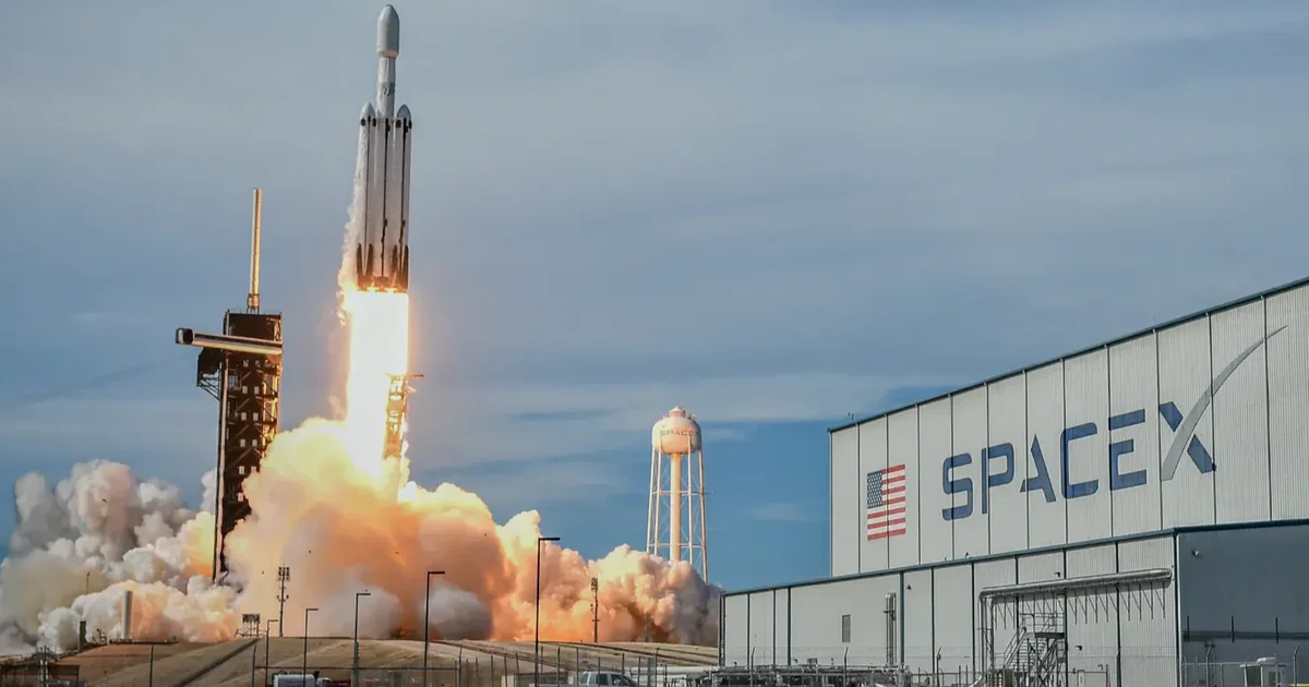 Starlink 每年賺進千億，SpaceX 卻把錢全燒在 AI：一場史上最大 IPO 的財務真相