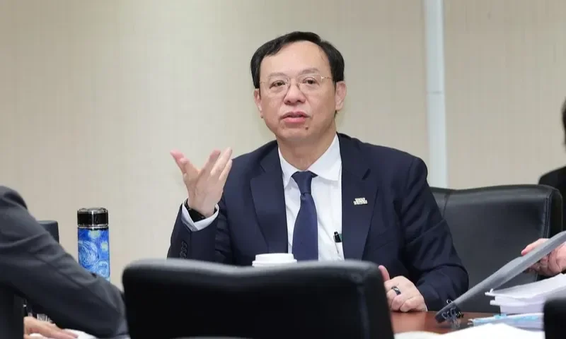 三班護病比時程遭質疑賴政見跳票，石崇良：不願急診雍塞再現，護團至監察院控訴瀆職