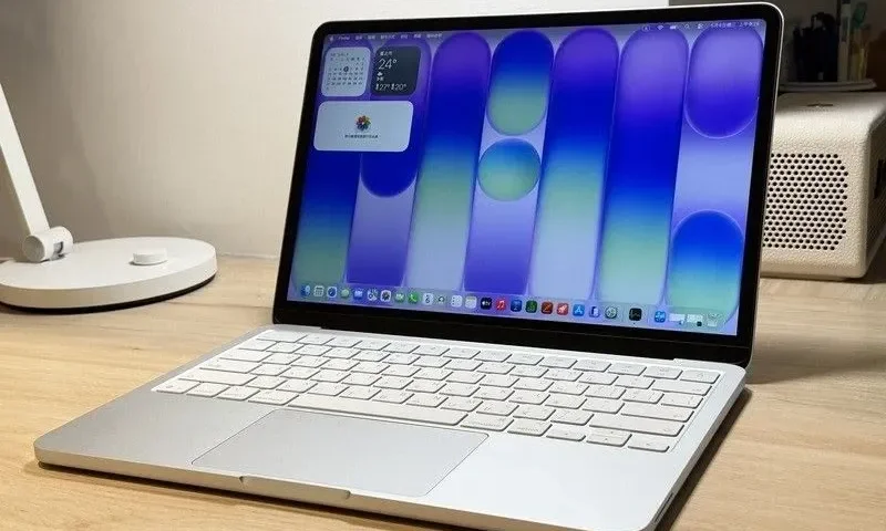專家實測MacBook Neo：售價不到2萬，挑戰教育筆電Windows陣營主導權