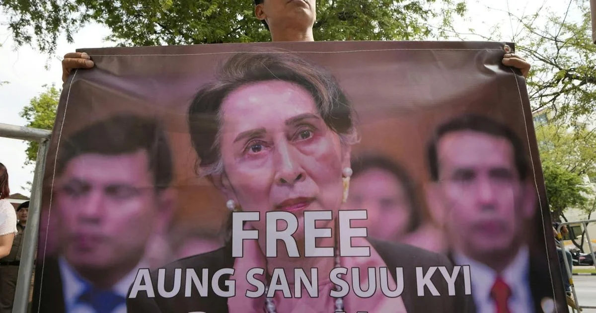 翁山蘇姬再獲減刑仍要被關逾18年，下落持續成謎，緬甸官媒：已轉為居家軟禁