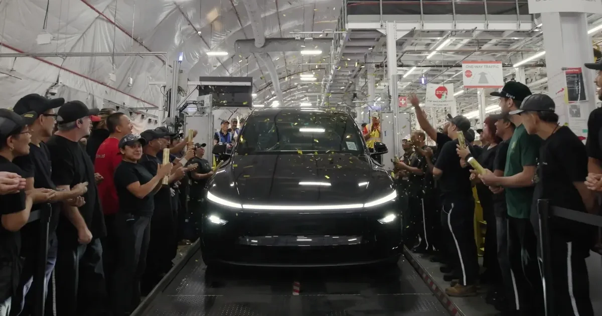 Tesla 第 1000 萬輛電動車在 Fremont 下線,成為全球唯一純電產量破千萬的車廠
