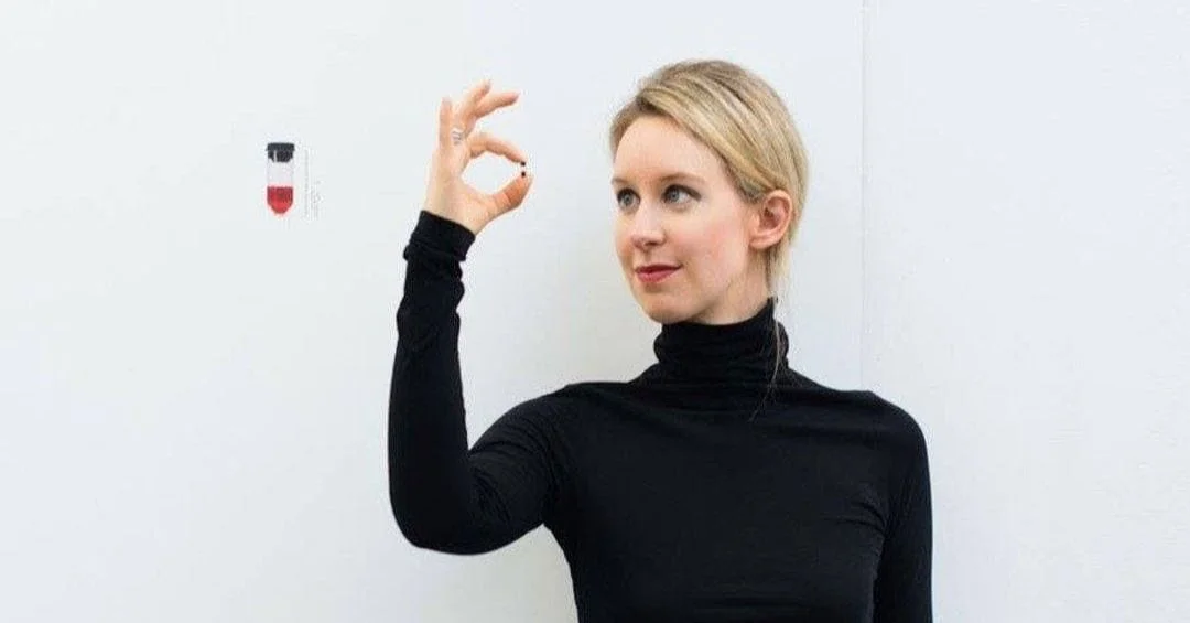 毛骨悚然!矽谷新創詐欺主角 Elizabeth Holmes 入獄前紀錄片《You Can See Everything》由 A24 發行